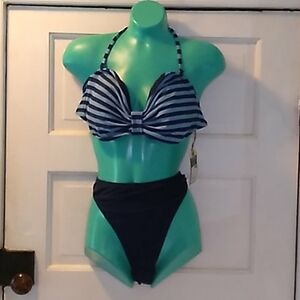 Converse bikini 👙 swim suit bathing 🩱 XL nwt